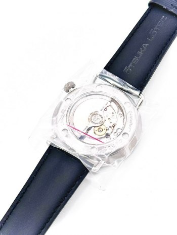 auction image thumbnail 4