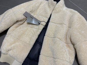 auction image thumbnail 10