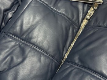 auction image thumbnail 8