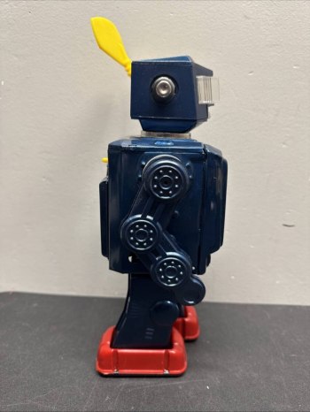 auction image thumbnail 4