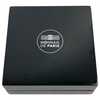 auction image thumbnail 5