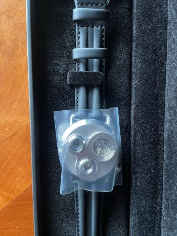 auction image thumbnail 3