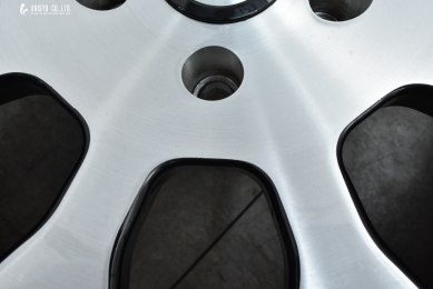 auction image thumbnail 8