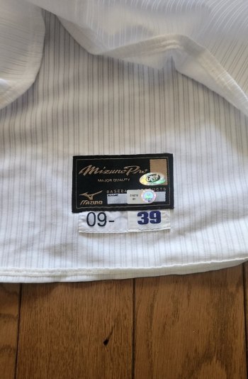 auction image thumbnail 3