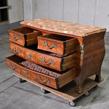 auction image thumbnail 2